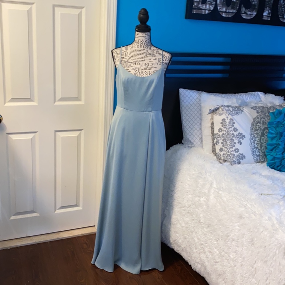 Long formal dress / bridesmaid Size 6. Dusty Rose.